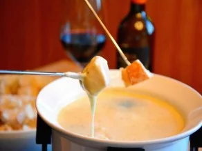 Recette : Le traditionnel vin chaud de Savoie - recettes du Refuge de  Marie-Louise